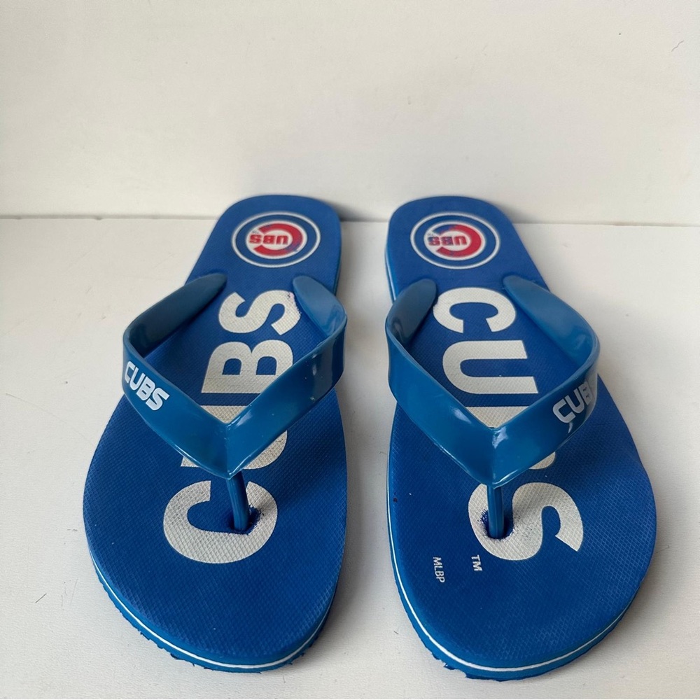 Chicago Cubs Team logo Unisex Adult Blue /red/white flip flops size:9